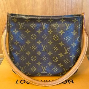 💯 Authentic Louis Vuitton looping purse